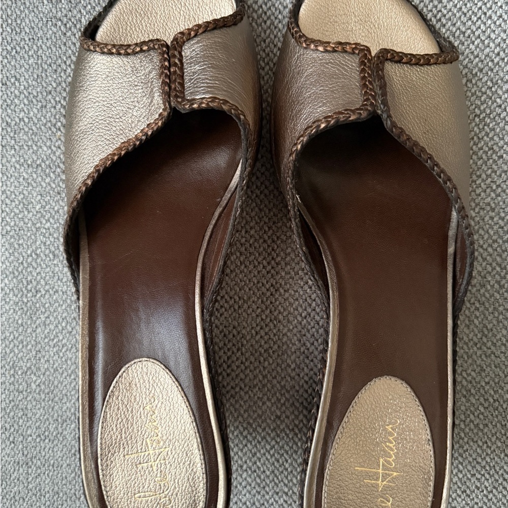 Cole Haan Women's metallic Tan and Brown chunky heels